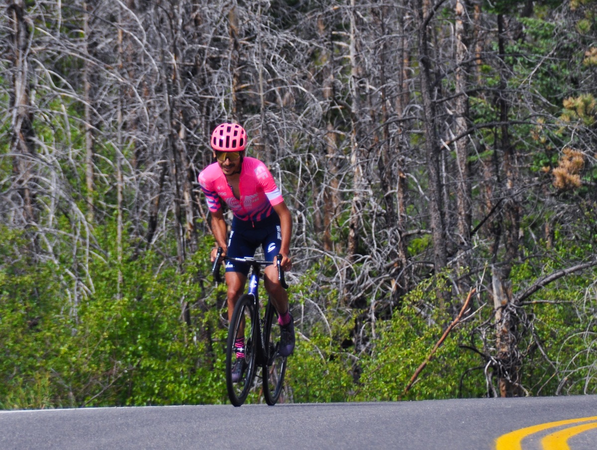 Lachlan Morton in action (ph. Morton)