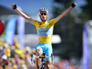 TOUR DE FRANCE STORY: THE LEGEND GOES AHEAD