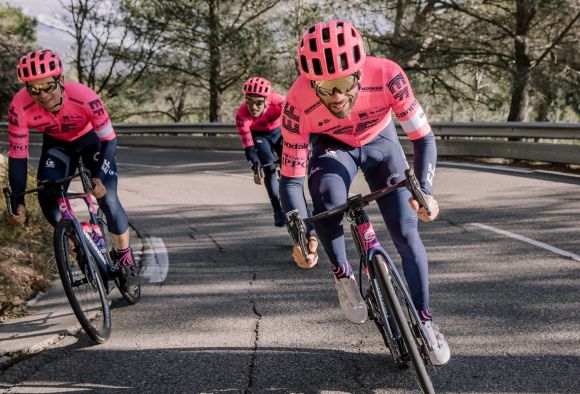 EF Education-Nippo (Ph. Jojo Harper)