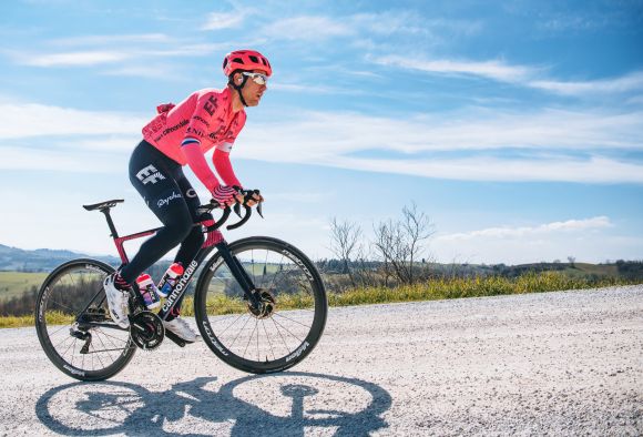 EF Education-Nippo with Metron tubeless-ready wheels.