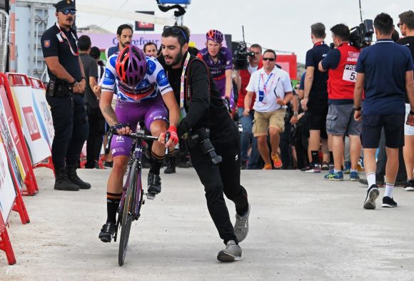 Alvaro with Madrazo (La Vuelta stage 5)