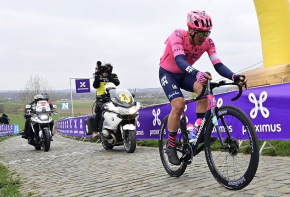 EF Education-Nippo riders are ready to face cobbles.